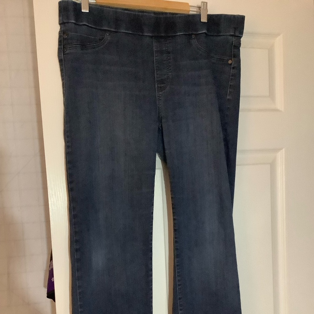 Liverpool Jeans Company boot cut pull on Jeans 16 stretch comfort